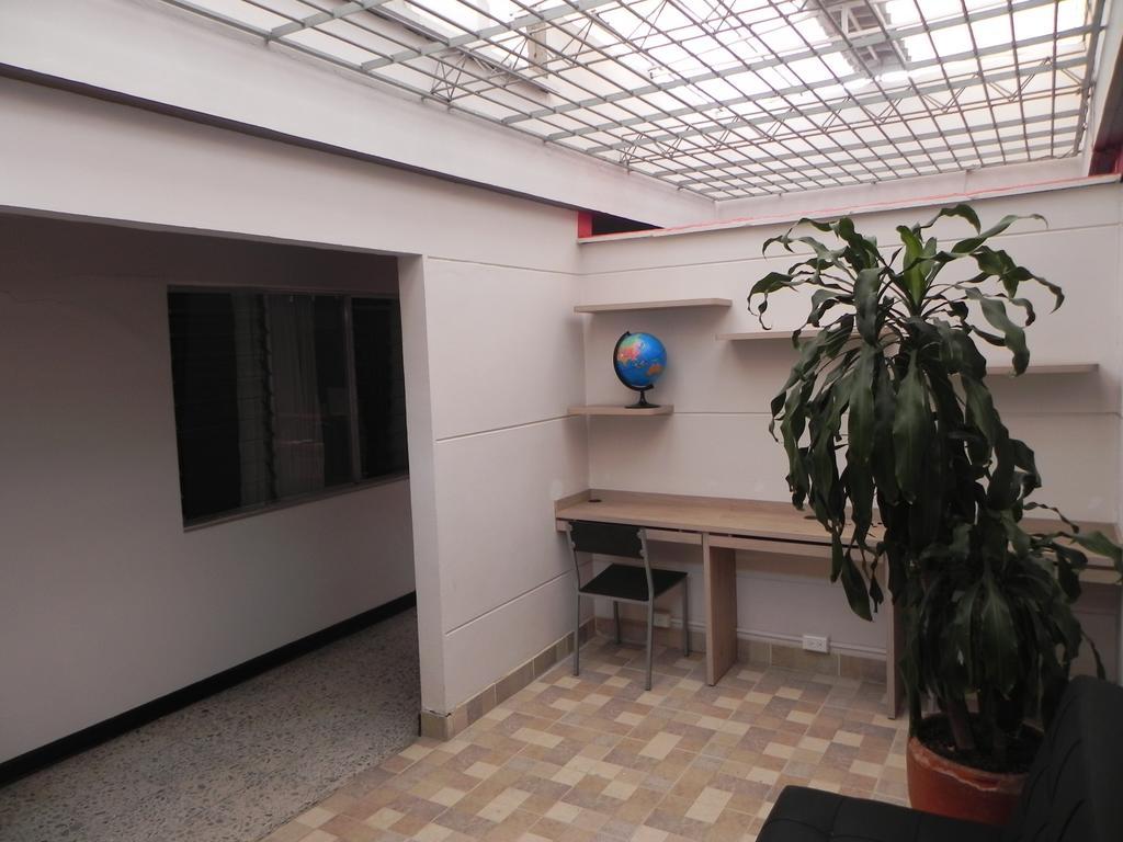 Hostal Tamarindo Inn Medellín Exteriör bild