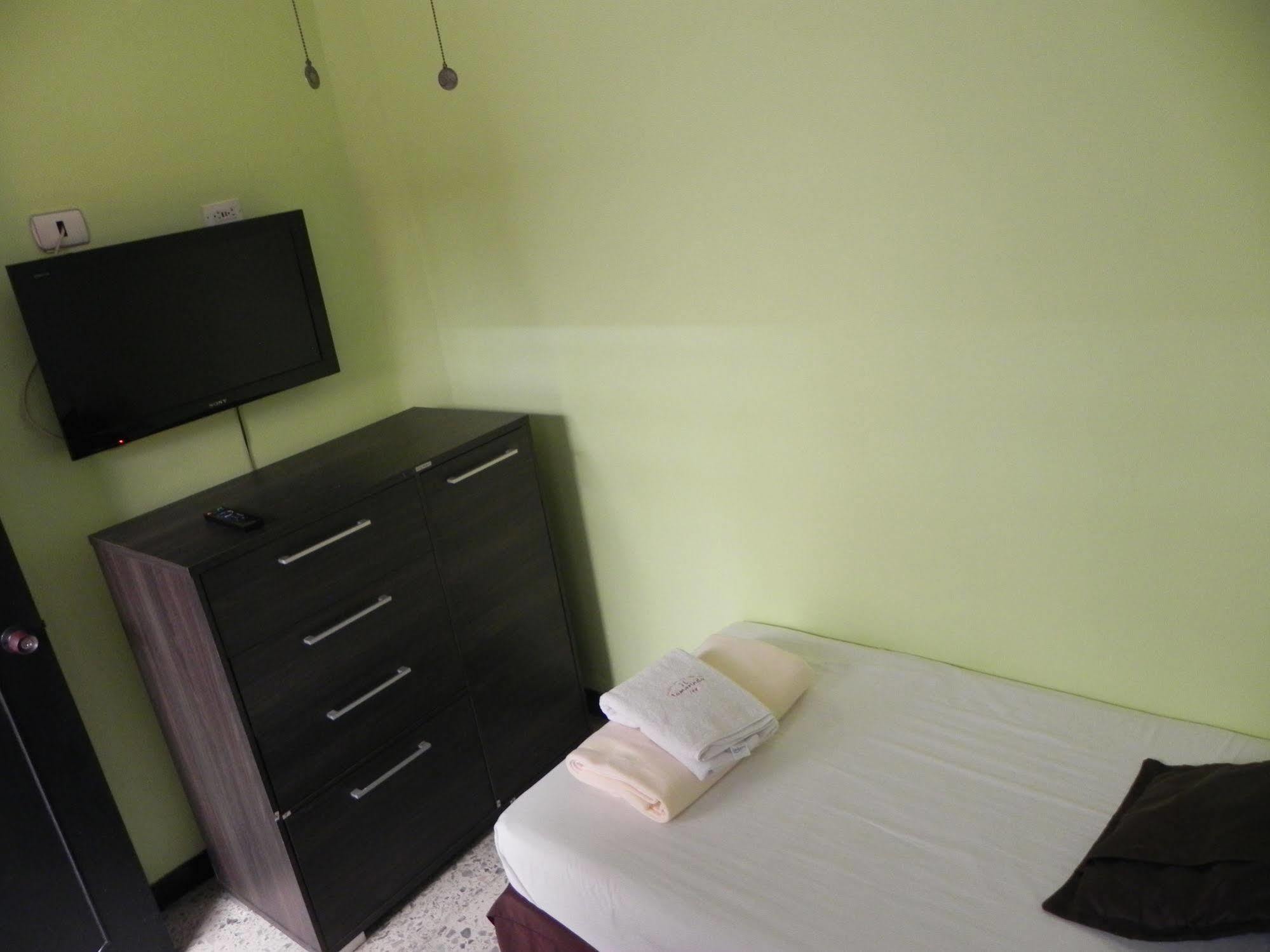 Hostal Tamarindo Inn Medellín Exteriör bild