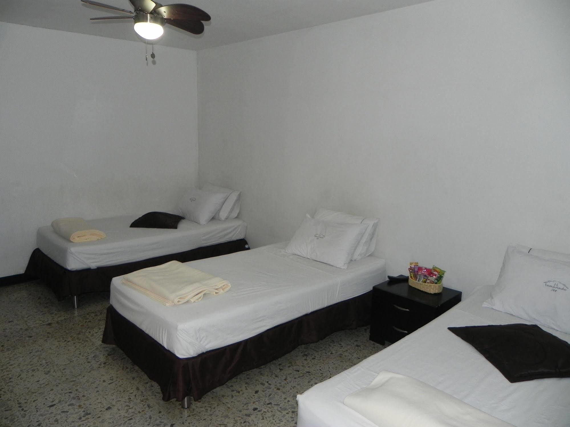 Hostal Tamarindo Inn Medellín Exteriör bild